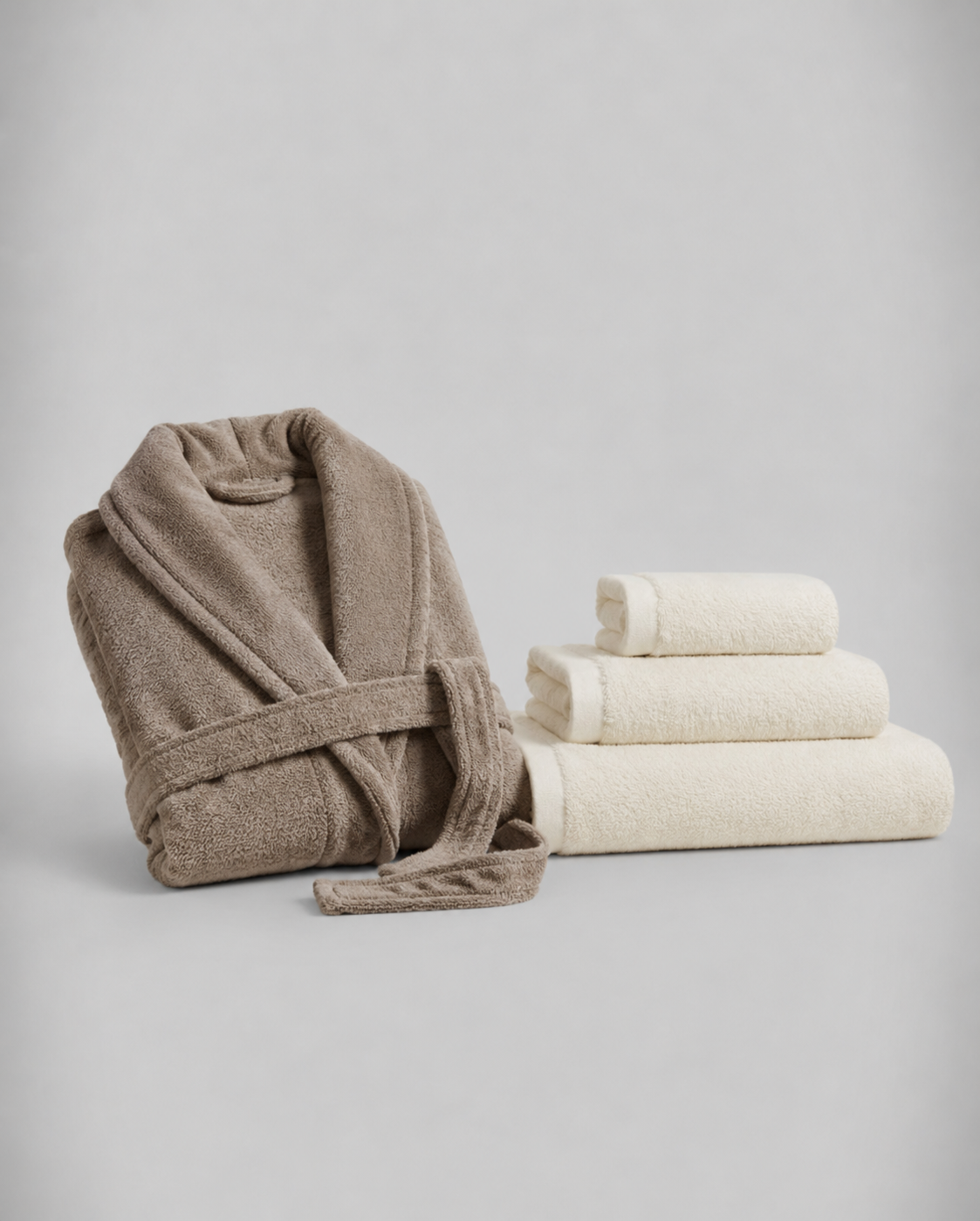 Peignoir en bambou + Ensemble de serviettes en bambou